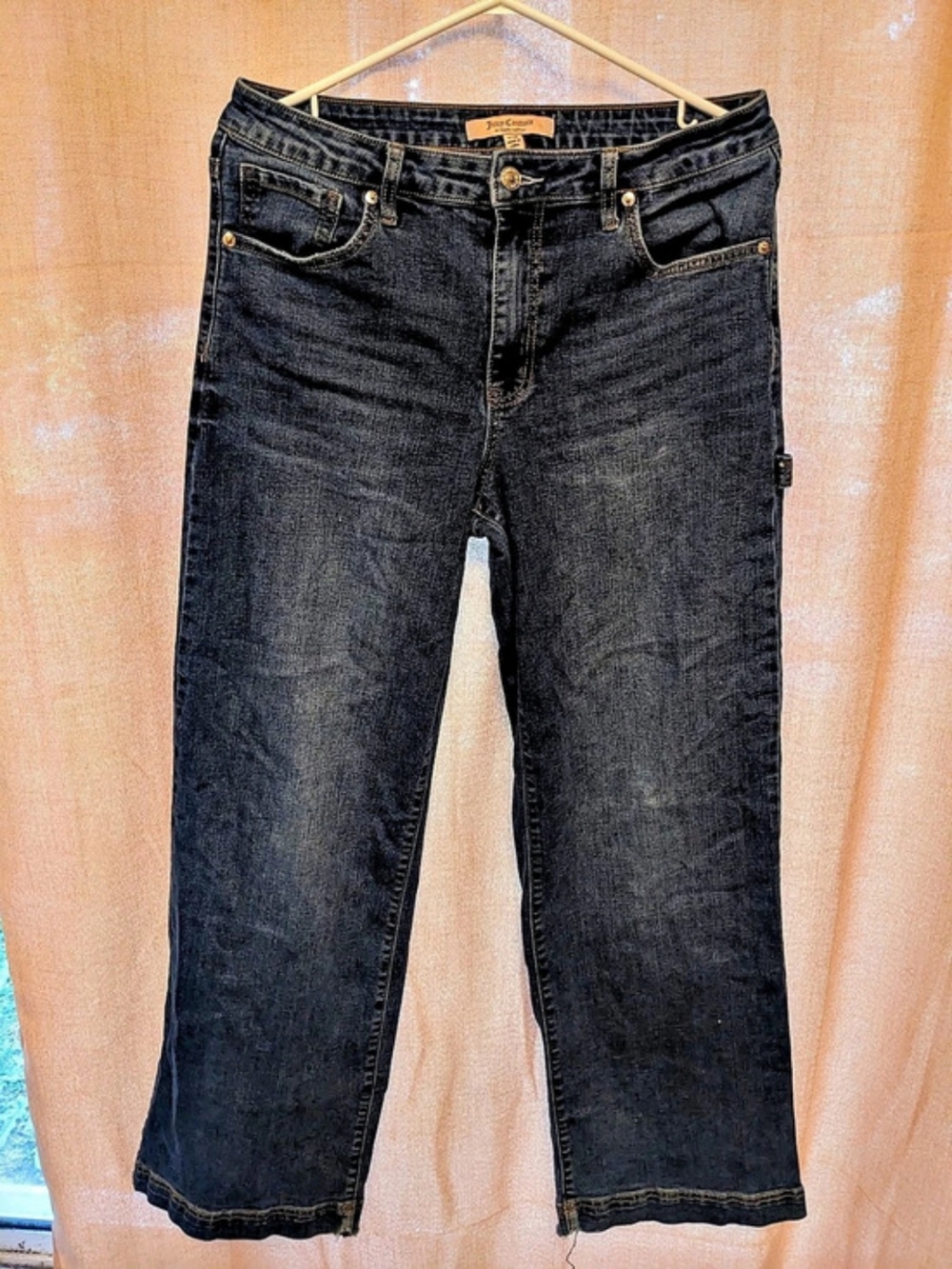 Juicy Couture straight leg Rhinestone Jeans // Waist 29
